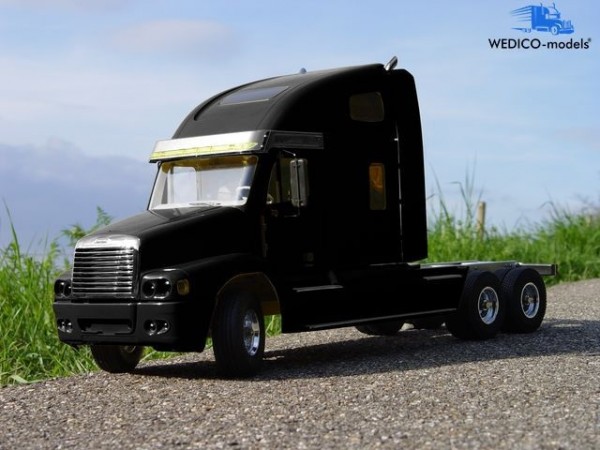 Wedico 562 Century-Class black with chassis black kit